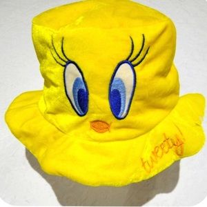 Tweety Bird bucket hat yellow soft fleece velvet velour Six Flags Looney Tunes